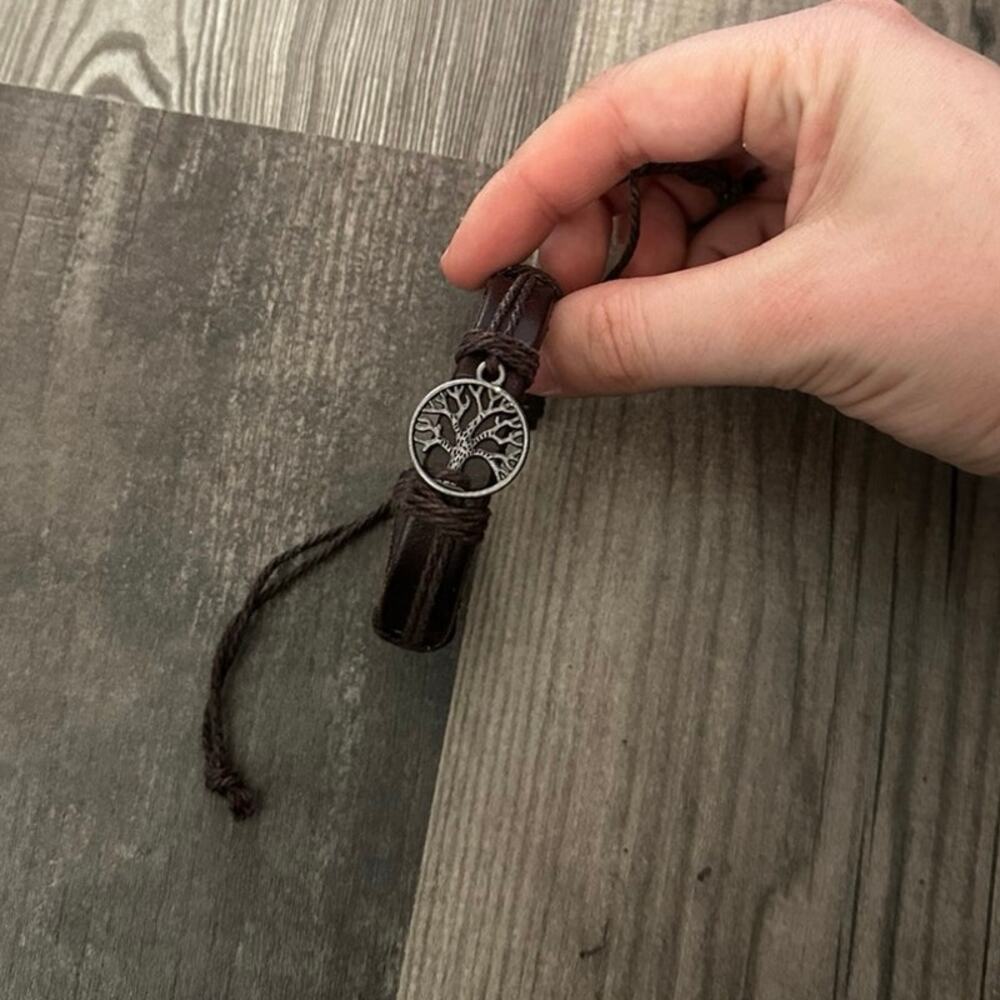No brand faux leather brown tree charm bracelet